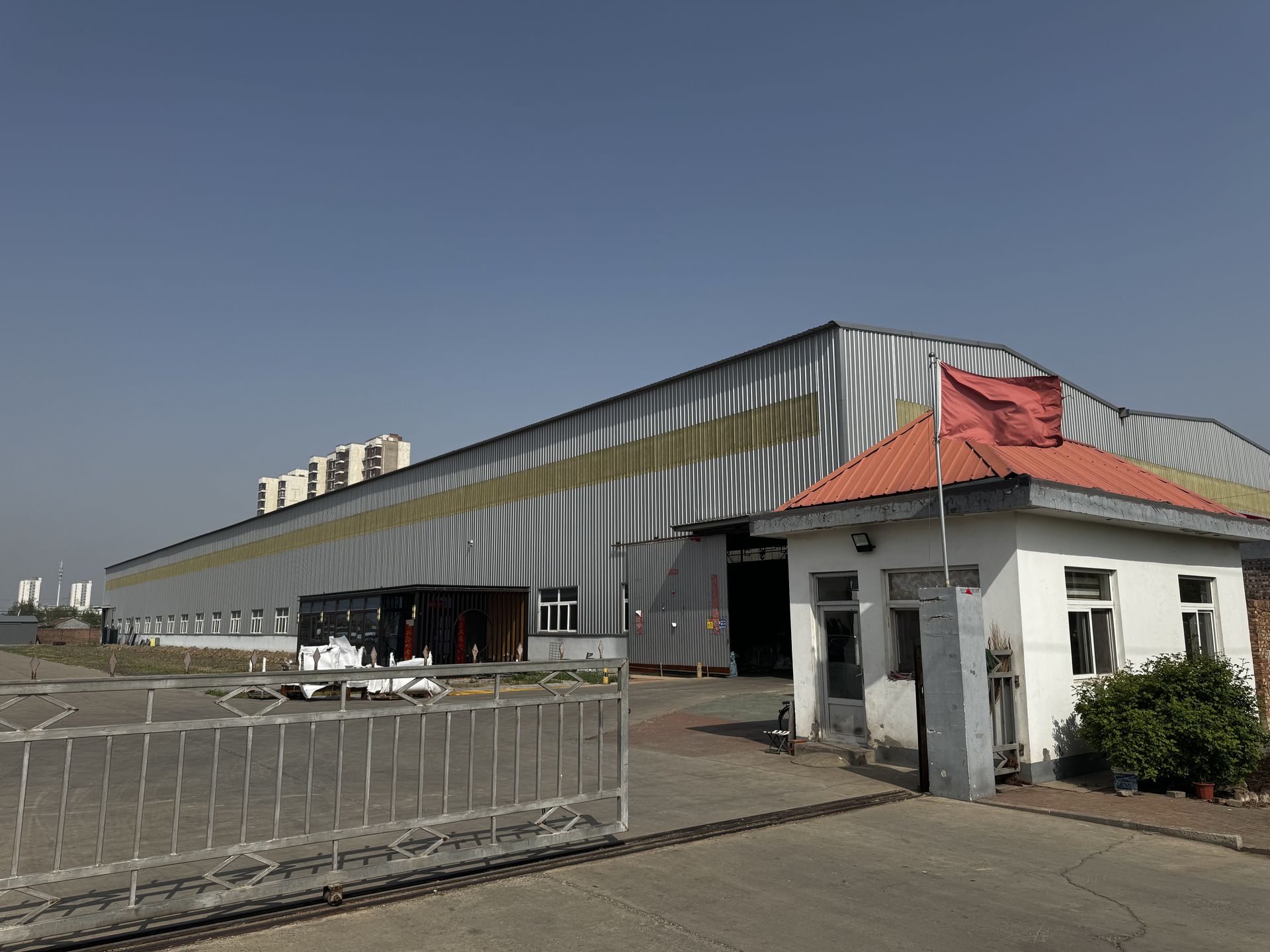 HJ Fence factory in Tianjin — ISO 9001 certified fencing manufacturer