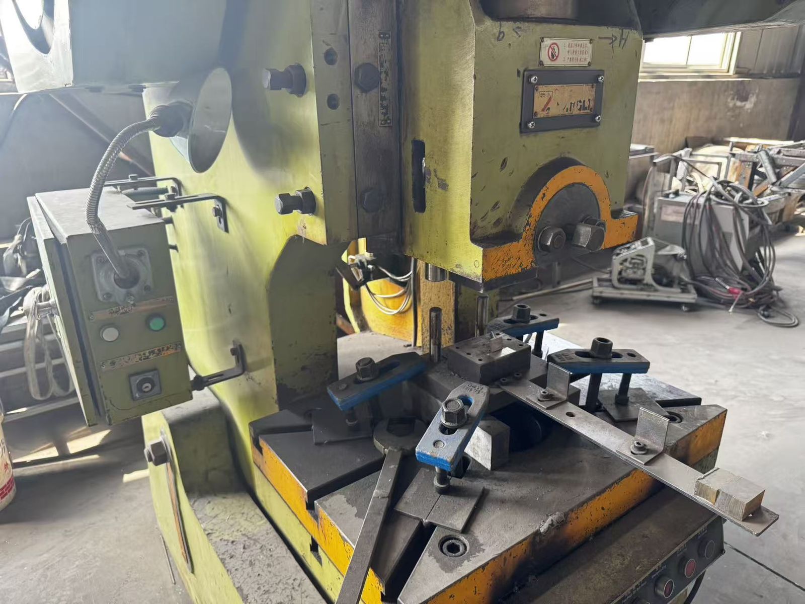 Punching & pressing — HJ Fence factory, Tianjin
